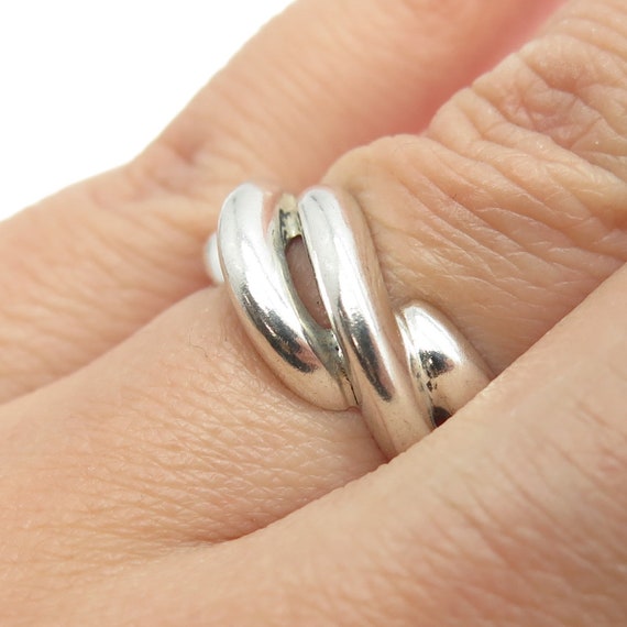 925 Sterling Silver Vintage Ribbed Ring Size 6.25 - image 2