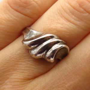 925 Sterling Silver Vintage Wave Design Ring Size 6 3/4