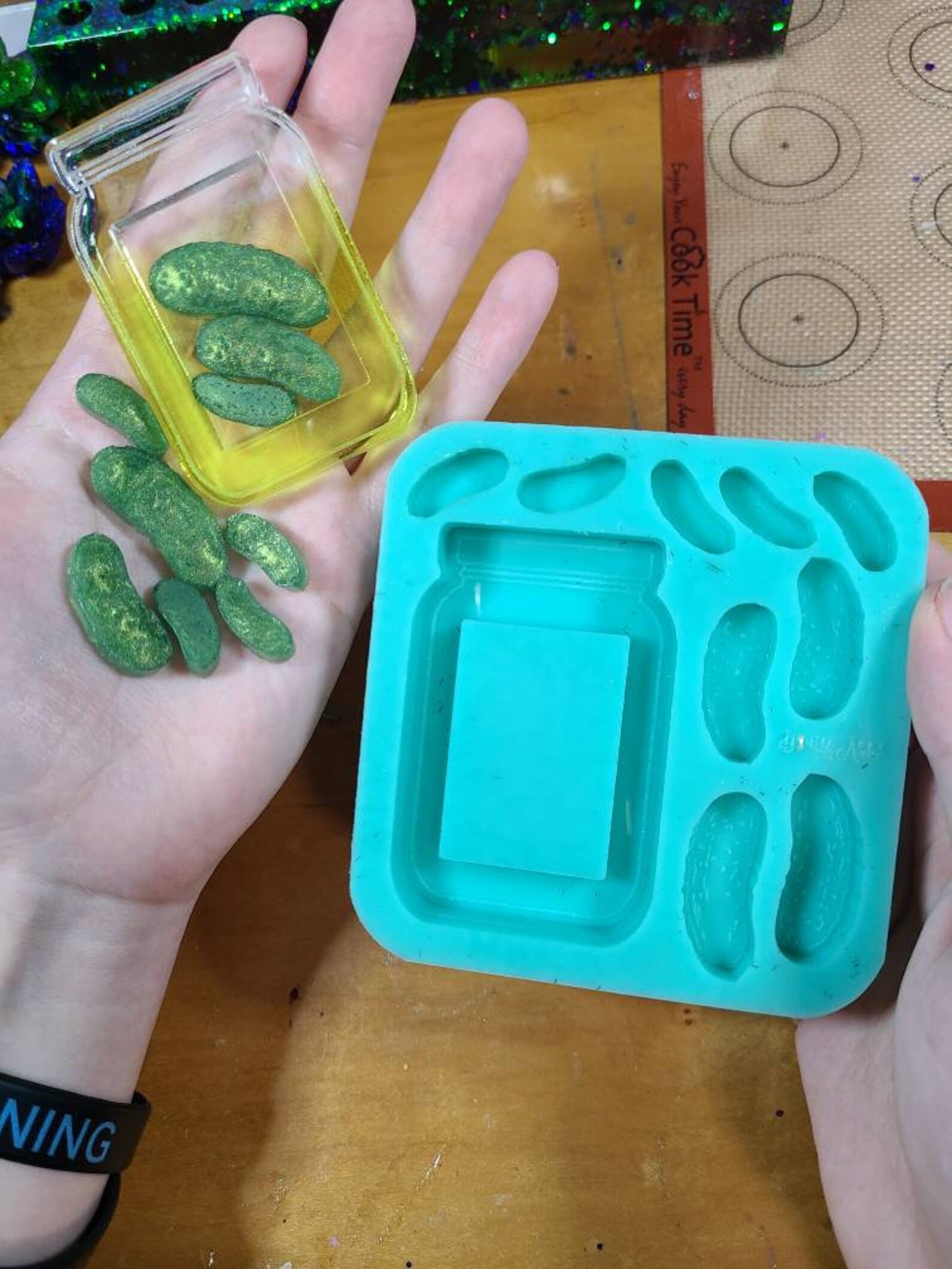 Pickle Jar Shaker Resin Mold With Pickle Bits Silicone Molds Etsy