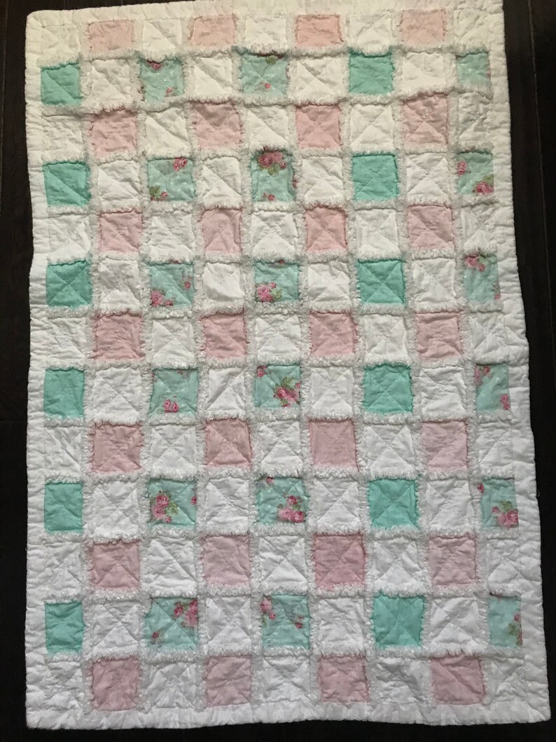 Cottage Core , Shabby Pastels Rag Banket/Quilt with Matching Pillow image 8