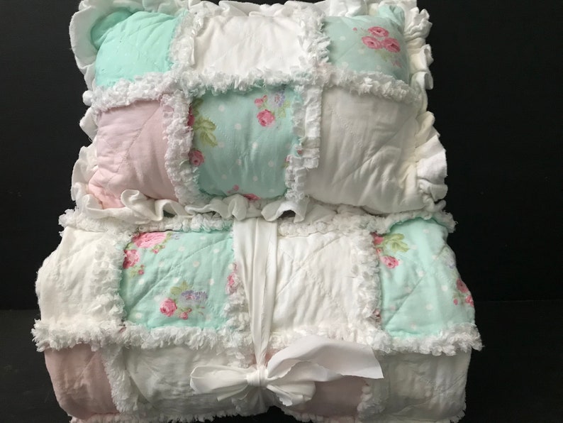 Cottage Core , Shabby Pastels Rag Banket/Quilt with Matching Pillow image 7