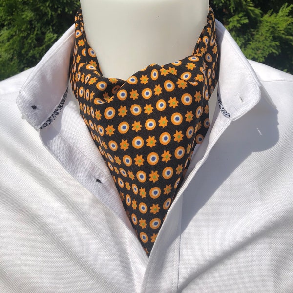 Ascot Tie *Sand Shells*