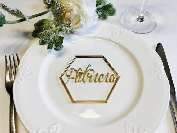Gold mirror Wedding place cards Personalized Geometric Wedding Sign Laser cut names Hexagon Shape Wedding centerpiece Acrylic Escort Cards