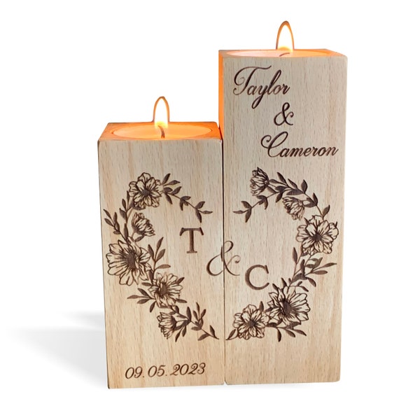 Bougeoir personnalisé Noms personnalisés, date spéciale et initiales Couronne florale en bois gravée sur bois Photophore de mariage Cadeau pour la fête des Mères