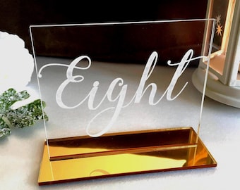 Números de mesa para casamento | Placas de mesa modernas e personalizadas | Suportes para números gravados sob medida