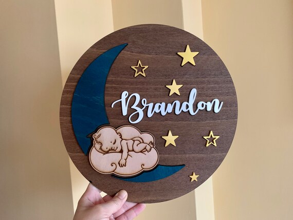 Personalized Name Sign Custom Baby Name Sign Wood Round Plaque Nursery Gift for Kids Room Decorations Moon & Stars Sleeping Baby Above Crib