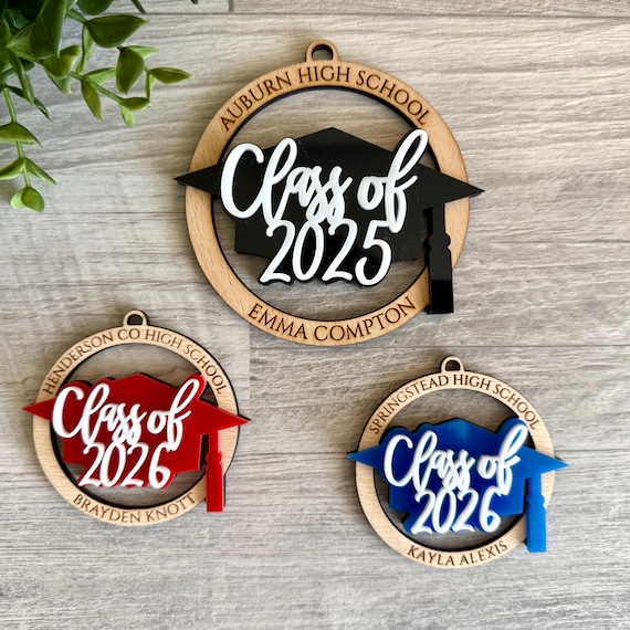 Personalized Graduation Name Ornament Class of 2025 Custom Xmas Gift for Senior Engraved Bauble College Graduate High School Grad University