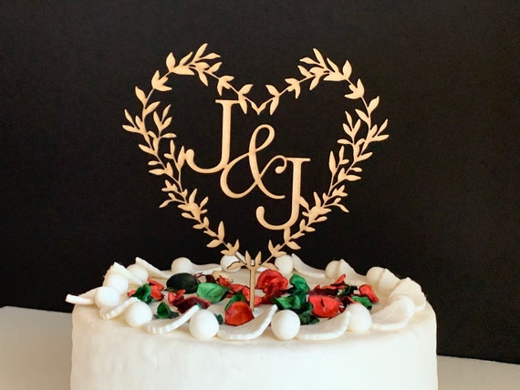 Custom Wedding Cake Topper Personalized Initials Heart Cake Topper Mr & Mrs Anniversary Cake Topper Topper Floral Wreath Rustic Wood Acrylic