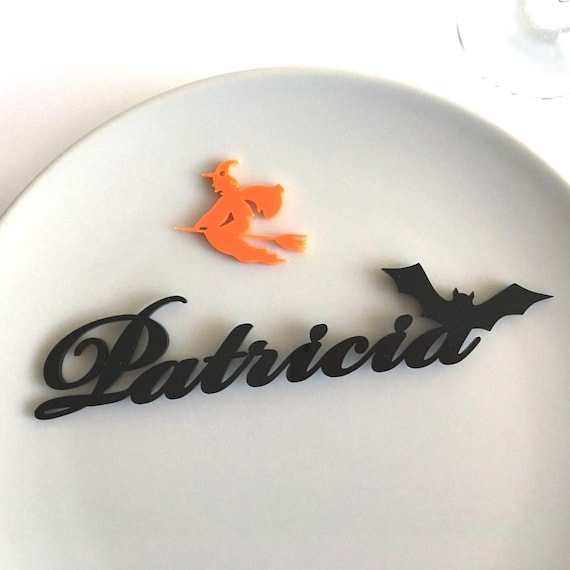 Custom Halloween laser cut names - Thanksgiving table decorations - Place cards with a bat - Place name settings - Dinner party, Horror word