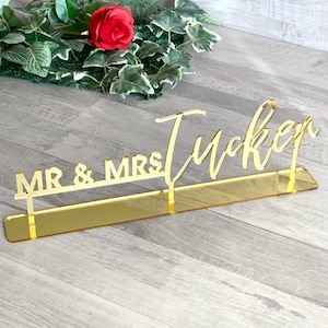 Letrero de mesa de boda personalizado Letrero de acrílico personalizado con nombre Letrero de mesa de novios Letrero de hashtag independiente Decoración para fiestas de eventos Letrero de bienvenida