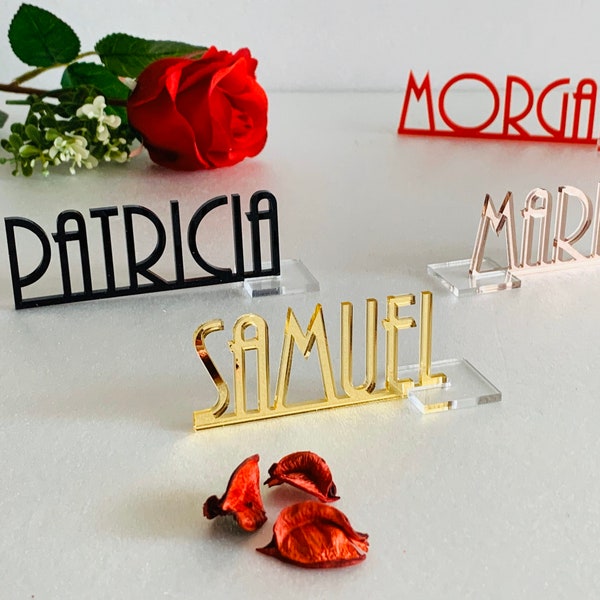 Personalisierte Laser Cut Tischkarten Benutzerdefinierte Hochzeit Tischnamen Spiegel Acryl Ort Name Einstellungen Ereignis Partydekoration Freistehende Schilder