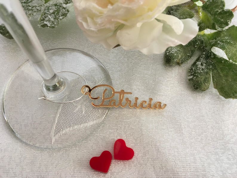 Personalized Wine Glass Charm Custom Name Gift Tags Wedding Sign Place Cards Wooden Place Name Setting Small Laser Cut Table Names with Hole Gold mirror
