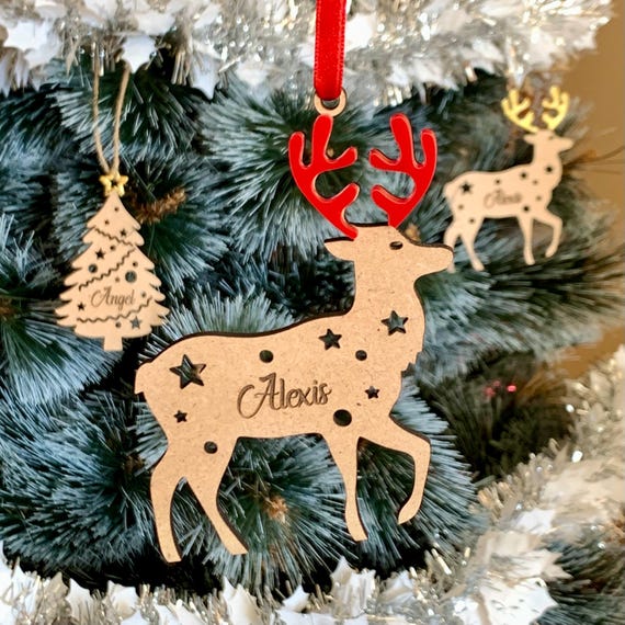 Custom Reindeer Ornament – Personalized Name Wood Ornaments for Christmas Trees – Holiday Gift Tags – Family Ornament – Christmas Tree Decor