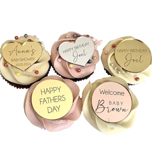Topper per cupcake con nome personalizzato, ciondoli in acrilico con specchio inciso personalizzato, decorazioni per torte di compleanno - Etichette per occasioni speciali - Forme a disco disponibili