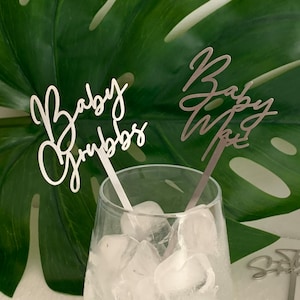 Agitadores de bebidas personalizados con nombre de bebé, decoración personalizada para fiesta de bienvenida al bebé, fuente de caligrafía escrita a mano, agitador Swizzle, colores disponibles