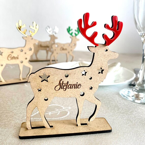 Personalized Reindeer Place Cards – Custom Family Name Tags for Christmas Table – Wood Christmas Table Decorations, Holiday Place Settings