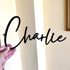 Letrero de metal personalizado con nombre escrito para decoración del hogar: arte de pared personalizado para la oficina, la guardería o la cocina; decoración de bodas; cualquier tamaño y fuente disponibles