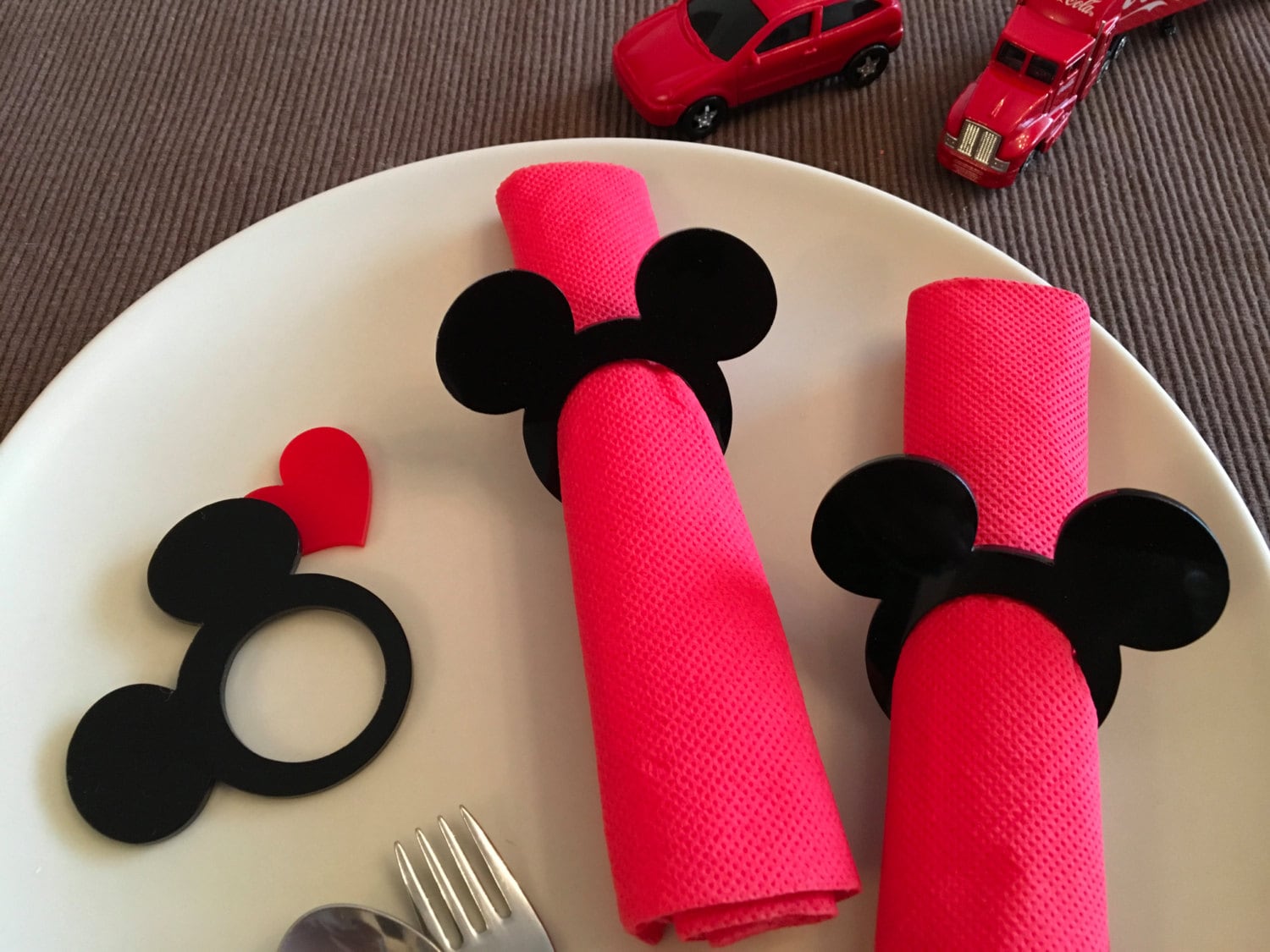 Mickey napkin holder online