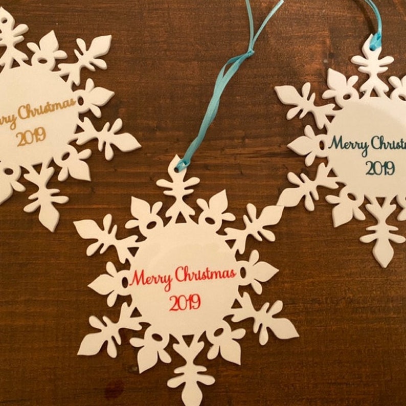 Personalized White Name Ornaments Custom Hanging Snowflakes Christmas Tree Decorations Xmas Decor Holiday Gifts for Family Custom Names 2020