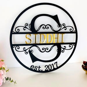 Letrero de metal con apellido personalizado, regalo de boda, monograma personalizado con nombre de familia, inicial dividida, letrero para exteriores, decoración de pared, letras doradas