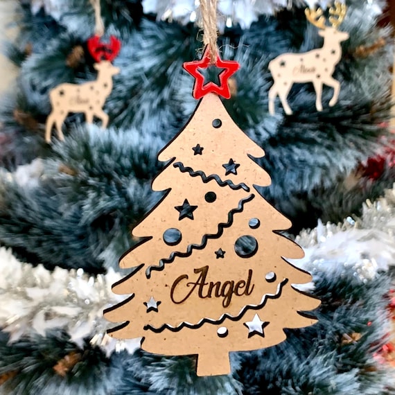 Customized Tree Ornament – Christmas Decoration – Personalized Laser-Cut Wood Tree with Name – Holiday Ornaments for Family – Gift Name Tags