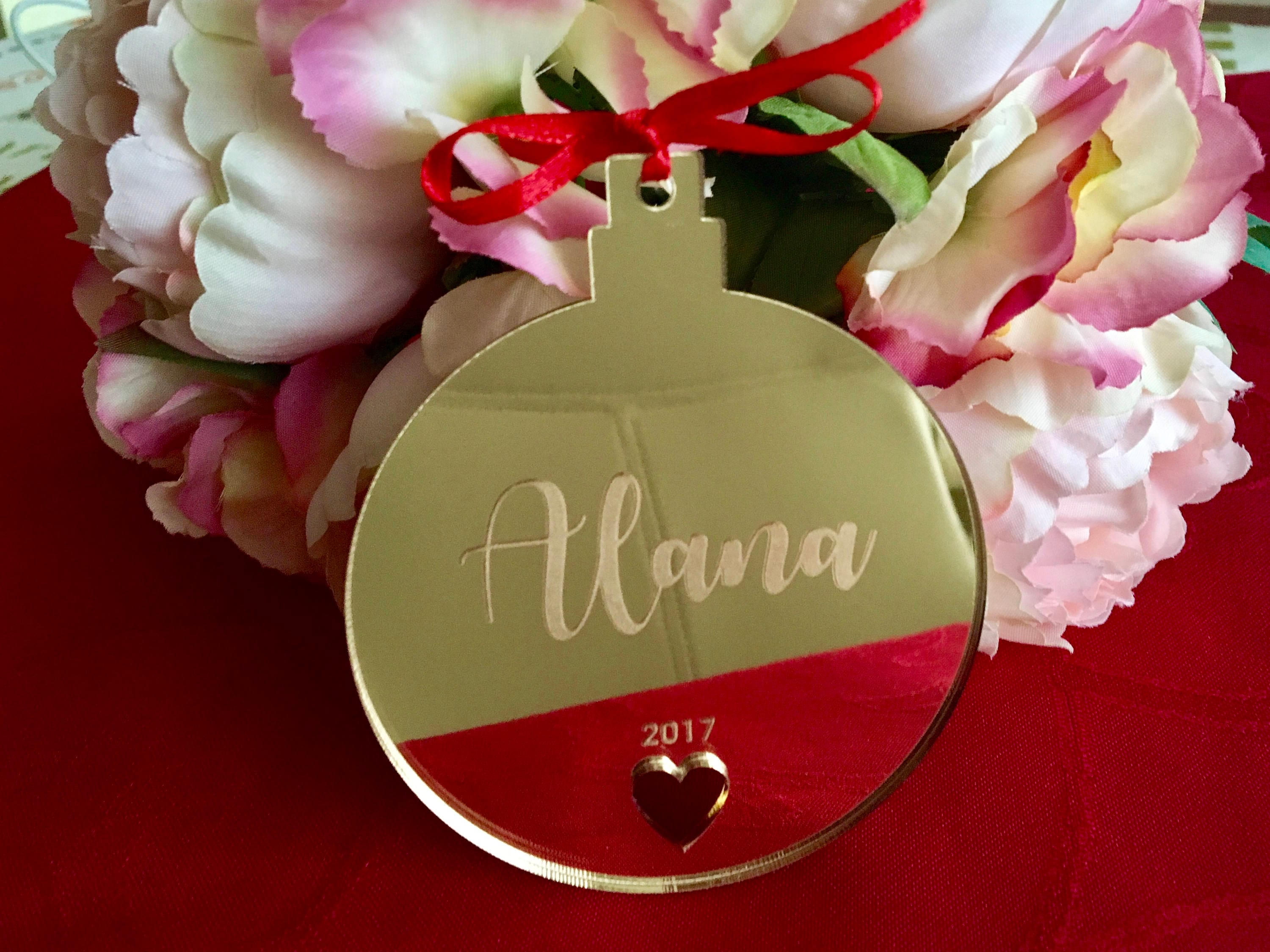 Christmas Colors 2017 2022 Personalized Christmas Gold Bauble Name Year 2023 Ornament | Etsy Canada
