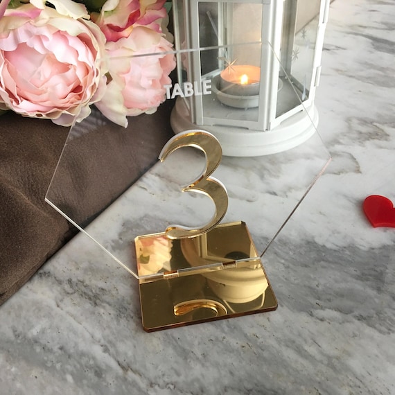 Wedding Table Number Stands Hexagon Geometric Clear Acrylic Table Signs Modern Centerpieces Decorations Laser Cut Engraved Freestanding Tags