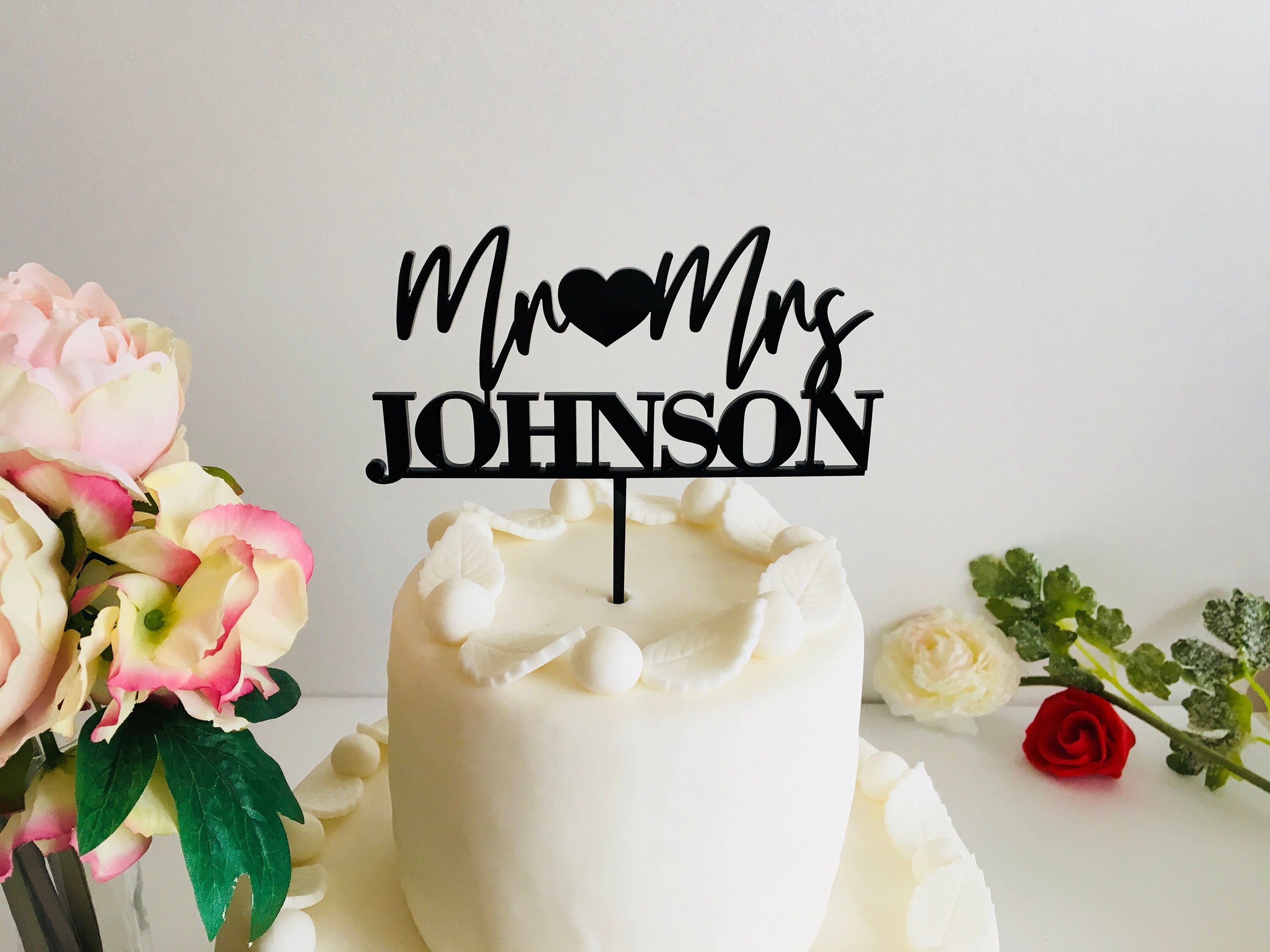 Mrs And Mrs Heart Wooden Cake Topper