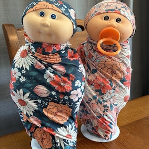 Conjunto de 2 peças Cabbage Patch Kid Preemie Floral Swaddle Bundle Chuci Mouth (Estilo Anos 80)