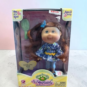 Cabbage Patch Kids Lil' Sprouts 2007 NOS Annette Jane Blaue Augen Rotes Haar