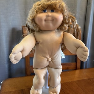 1980s Cabbage Patch Kid TLC Blonde Cornsilk Hair Blue Eyes OK Cute Vintage