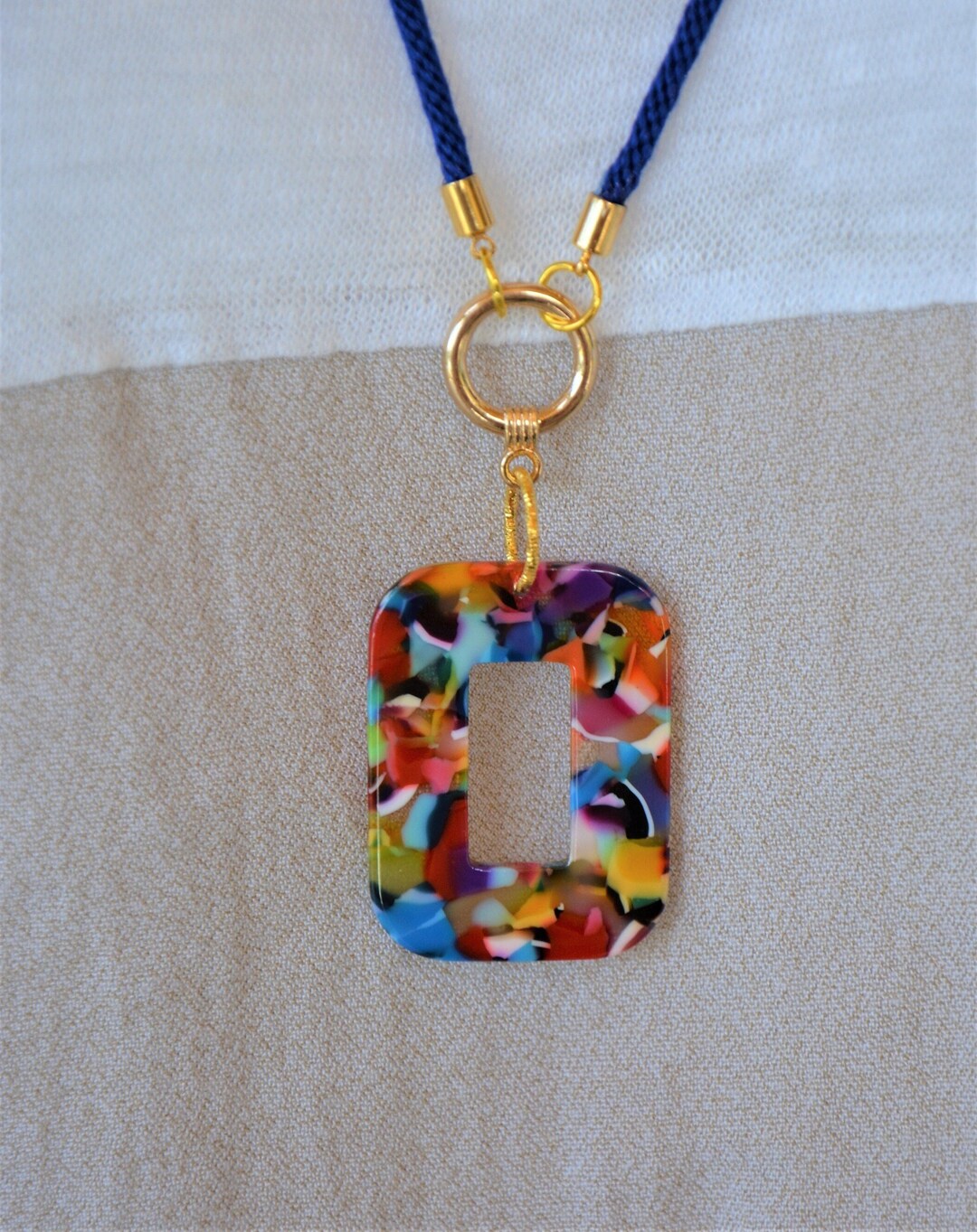 Q-Link Triangle SRT-3 Pendentif En Acrylique - Équilibre Énergie Et Protection Ondes