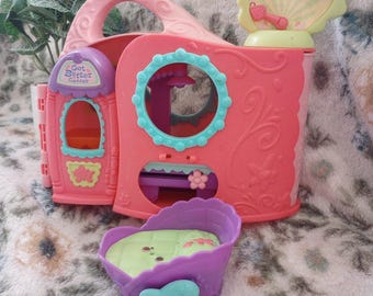2005 Hasbro Littlest Pet Shop Get Better Center PlaySet Pet X-Ray Bed Basket LPS