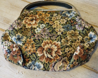 Vintage Tapestry Clutch 1950s Cottagecore Granny Chic Kiss Lock Mini Evening Bag