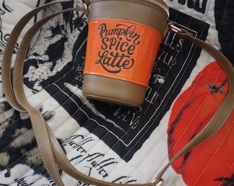 Mad Engine, citrouille, épices, latte, paillettes, tasse, sac à main, bandoulière, viral, Halloween, sac