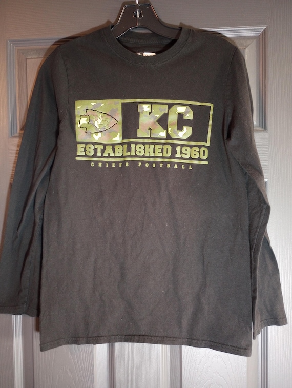 Kansas City Chiefs Kingdom Football Tee Camo & Black NFL Football Shirt Sz Small