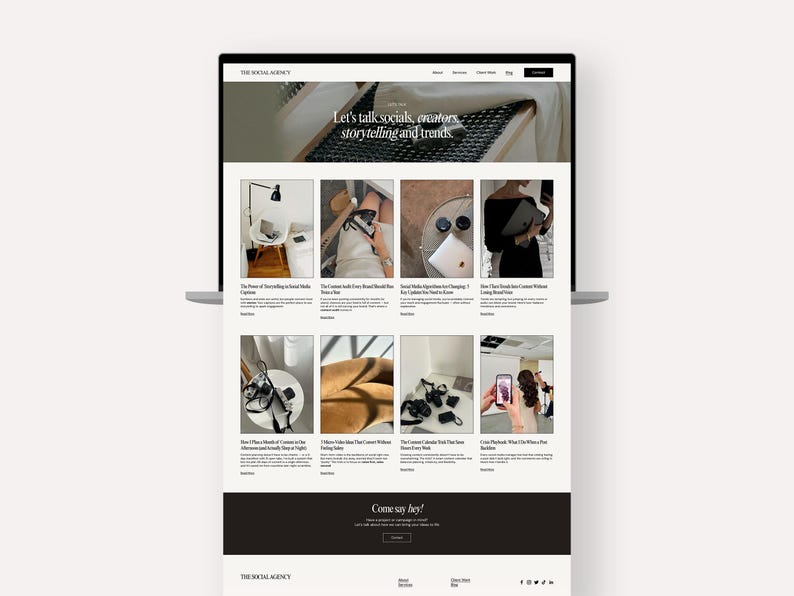 Peut inclure: Un &eacute;cran d'ordinateur portable affiche un site web avec le texte "Let's talk socials, creators, storytelling and trends." Le site web pr&eacute;sente une grille d'images avec du texte et une palette de couleurs noir et blanc.
