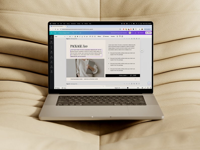 Może przedstawiać: Laptop wyświetlający stronę internetową z cennikiem usług biznesowych. Strona nosi tytuł "PACKAGE Two" i zawiera opis pakietu oraz jego cenę. Całkowity koszt wynosi 3&nbsp;100&nbsp;zł.