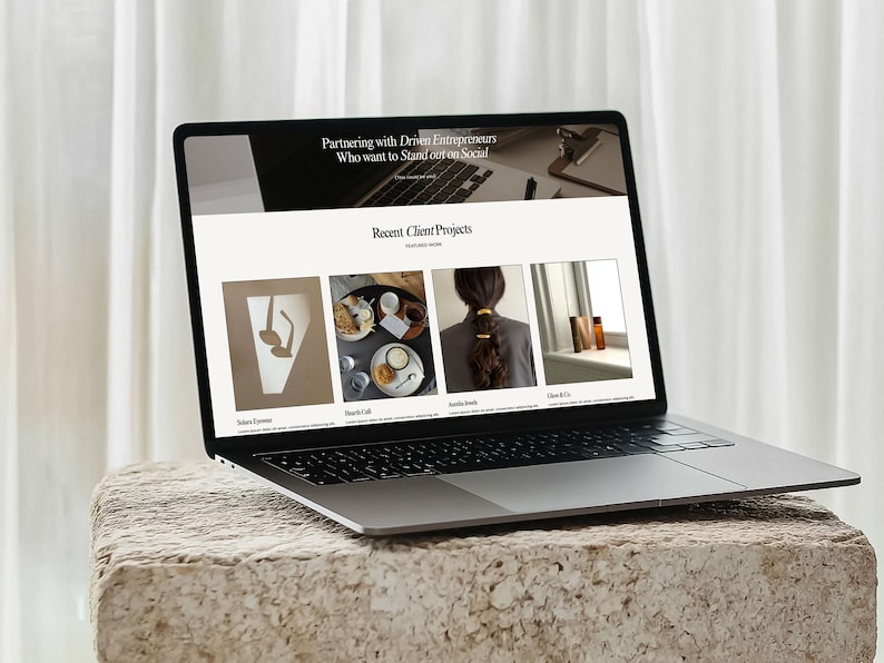Modèle de site Web Squarespace 7.1 | Gestionnaire des médias sociaux | Agence de marketing | Assistants virtuels | Entraîneurs | Page de destination | Moderne et minimaliste image 4