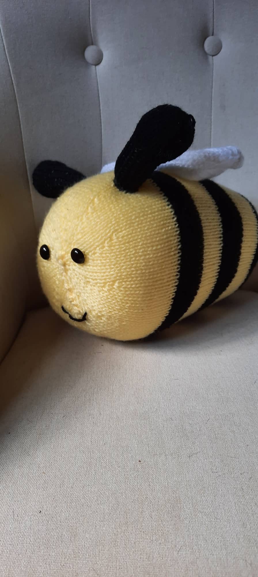Bonnie the Bumble Bee Knitting Pattern *DIGITAL DOWNLOAD* - Etsy