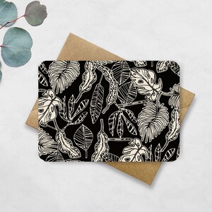 Postkaart Jungle Black and White - Kaart met Planten en Bladeren A6 - Ansichtkaart Beterschap, Verjaardag, Feestje, Sterkte, Vriendschap