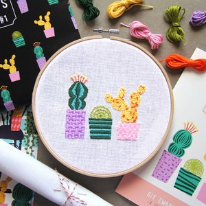 DIY Borduurpakket 1 Cactus door Stitchy Friday Het perfecte cadeau voor DIY liefhebbers DIY kit afbeelding 1