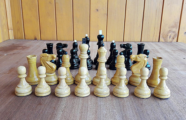 big wooden russian grandmaster chessmen USSR in the original box Grossmeister vintage soviet tournament chess pieces set