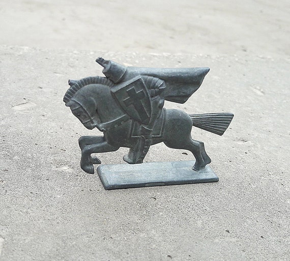 Crusader vintage tin Knight stannic medieval teutonic knight Etsy