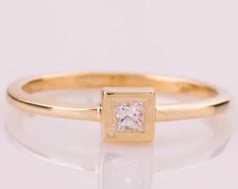 Flat Squared Bezel Ring, Princess Cut Engagement Ring, Square Diamond Ring, 14K / 18K Yellow Gold Solitaire Ring, Simple Diamond Ring