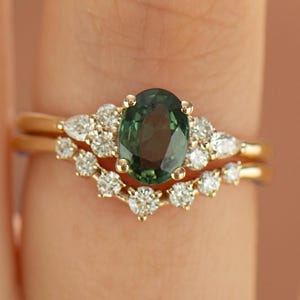 Forest Green Sapphire Set, 14K / 18k Gold, Matching Wedding Ring, Green Engagement Ring Set, Deep Sapphire, Oval Sapphire Ring, Natural