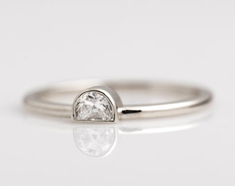 Half Moon Solitaire, 14k / 18k White Gold Ring, Half Moon Engagement Ring, Half Moon Diamond, Art Deco, Dainty Engagement Ring, Moon Ring