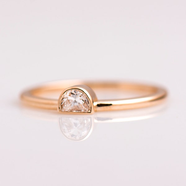Halve maan solitaire, 14k / 18k roségouden ring, halve maan verlovingsring, halve maan diamant, art deco, sierlijke verlovingsring, maanring