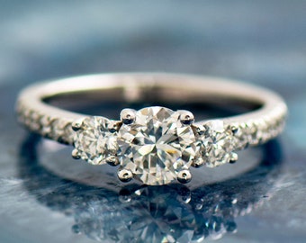 Three Stone Diamonds Ring, 14k / 18k Gold, 3 Stone Engagement Ring, Round Diamonds Ring, Modern Engagement Ring, Anniversary Ring, Delicate