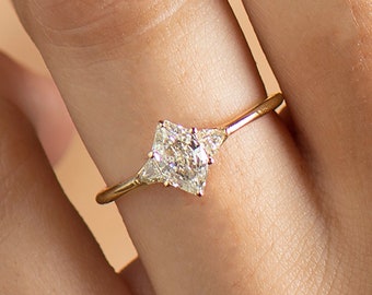 Hexagonal Diamond Ring, Three Stones Ring, 14K / 18K Yellow Gold, Hexagonal Engagement Ring, Unique Diamond Ring, Art Deco, Dainty Ring